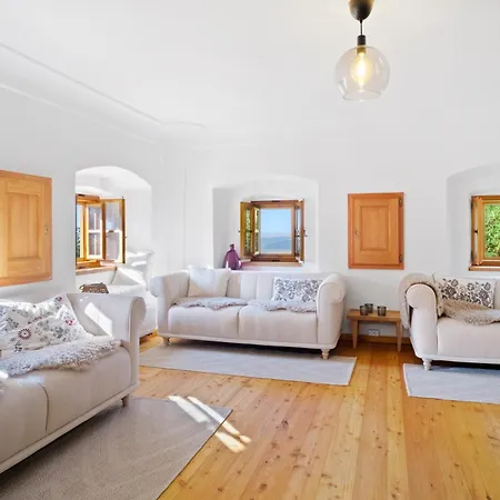 Сasa de vacaciones Old Castle